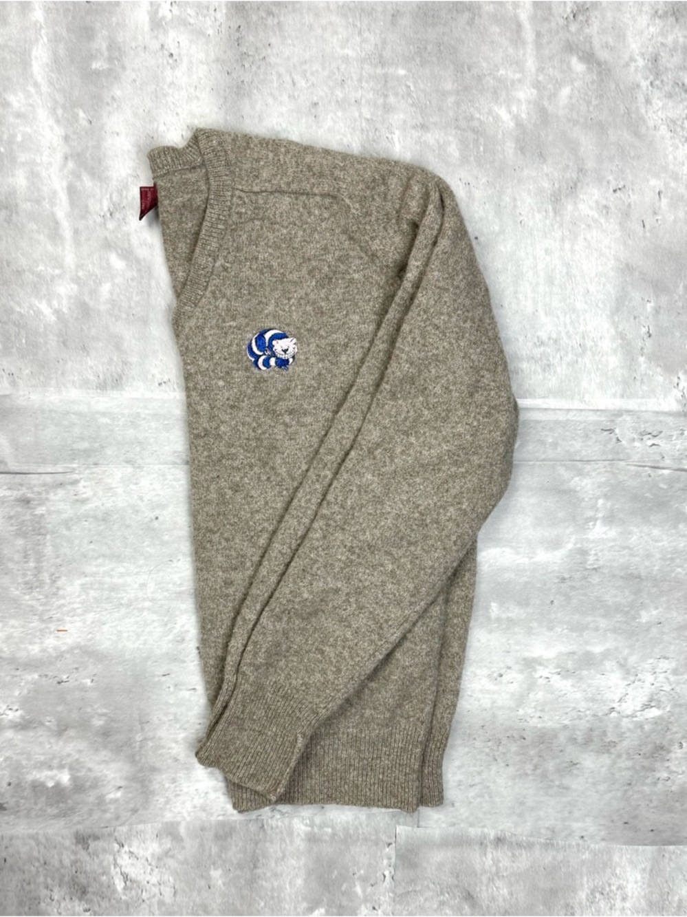 Vintage Nordstrom 100% Lambswool Sweater Girls Large V-Neck Beige Knit Pullover